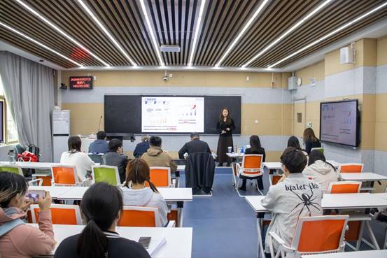 39b64f12912f6c7408434d85993e3f01